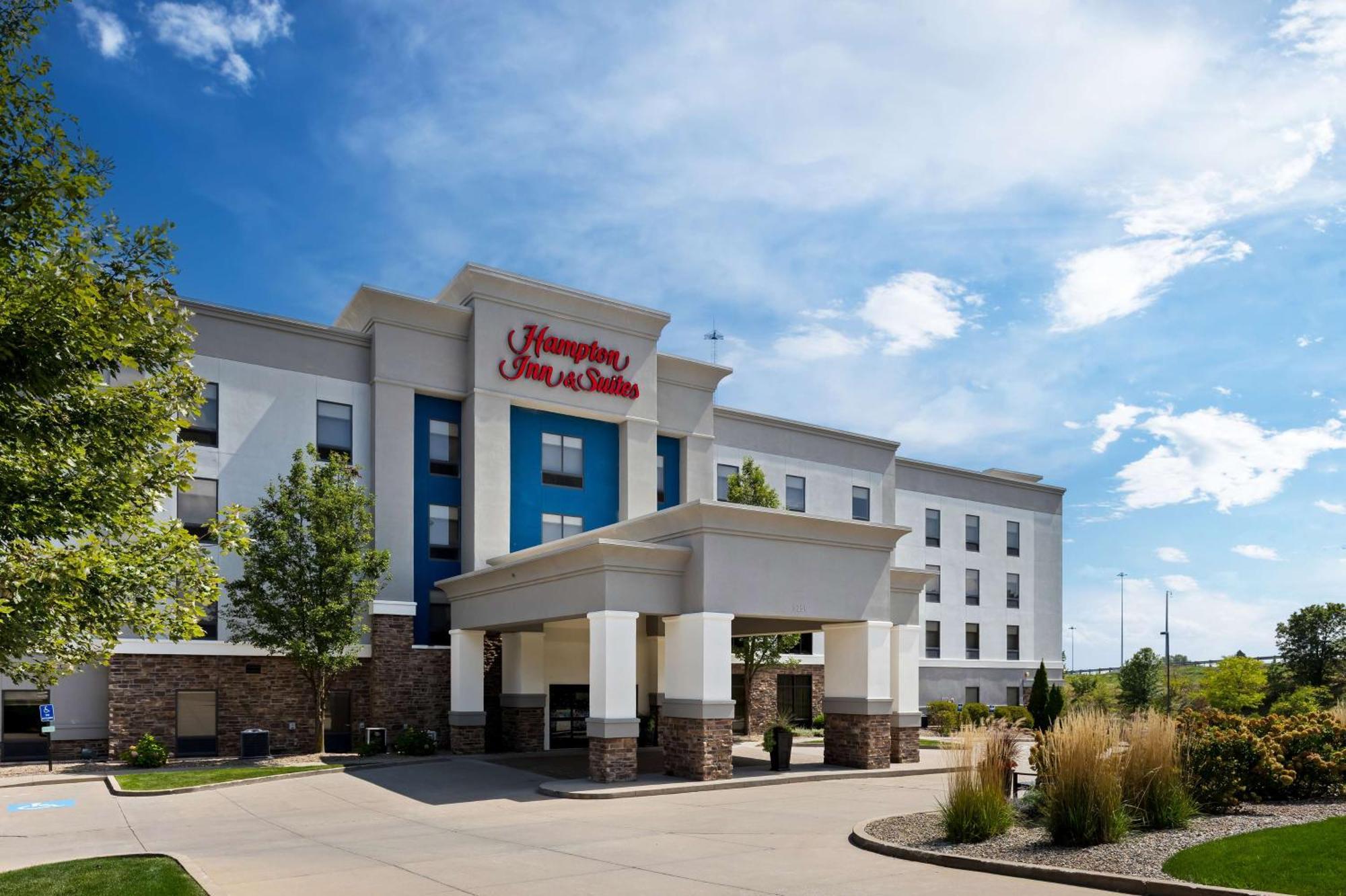 Hampton Inn & Suites Canton North Canton Exteriör bild