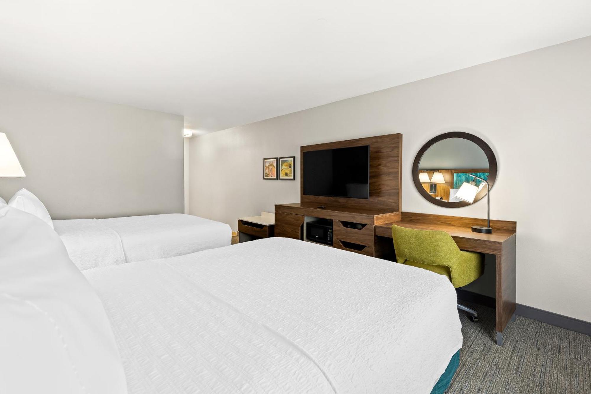 Hampton Inn & Suites Canton North Canton Exteriör bild